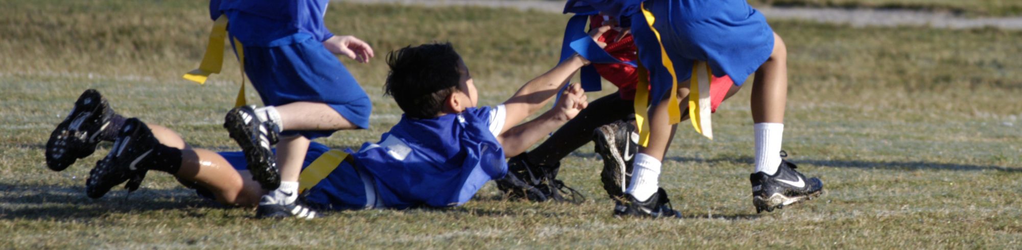 kids playing flag football