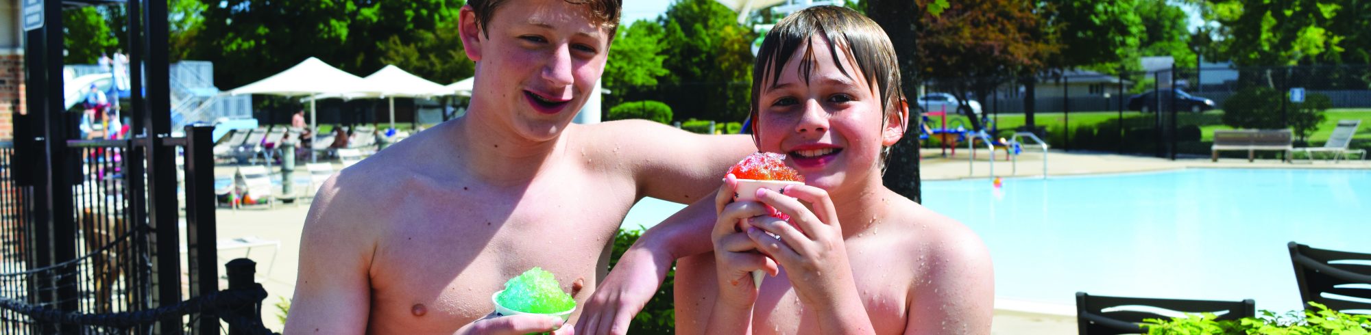 kids enjoying snocones at pool